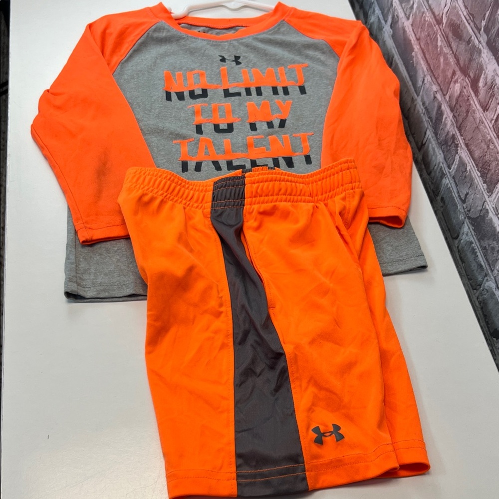 Boy's Under Armour‎ shorts Set